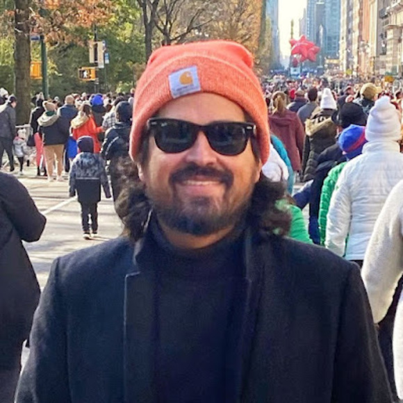 Meet your Posher, Raúl - Picture 1 of 1